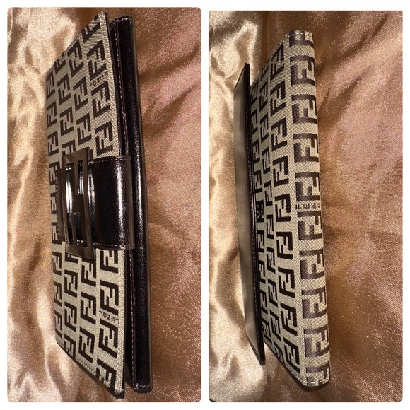 Authentic Fendi Vintage Zucca Donna Wallet in Beige - Picture 10 of 11